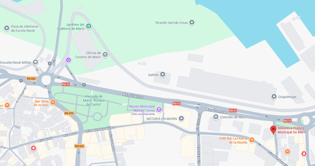 Captura do Google Maps. Vese os espazos públicos onde levarase a cabo o evento contextualizados con respecto ao porto, a Alameda e a Escola Naval Militar.