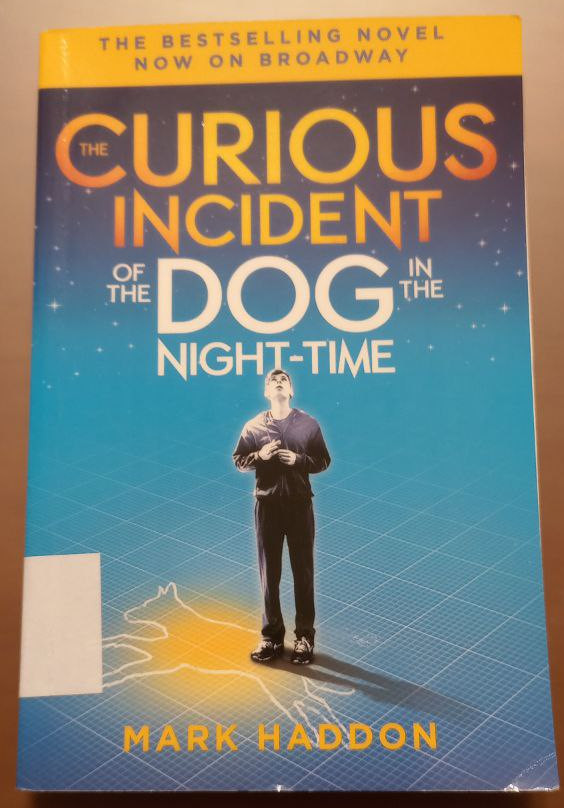 Recuncho da lectura: The curious incident of the dog in the night-time